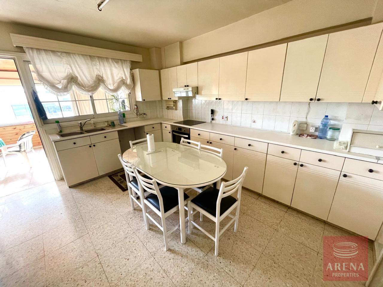 5-3-BED-APT-IN-NEW-MARINA-AREA-9032-1