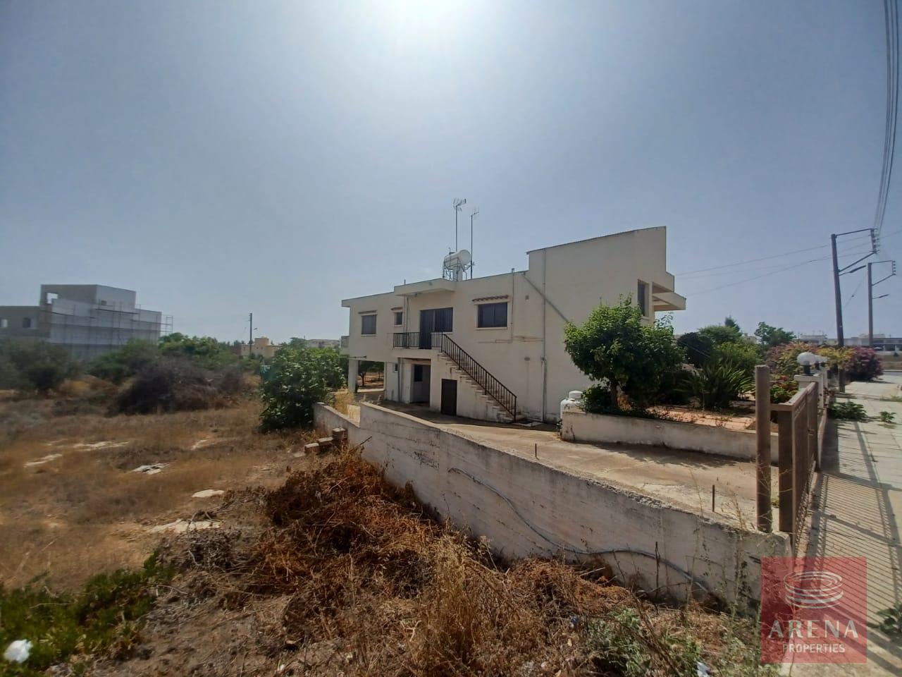 5-3-BED-HOUSE-IN-DERYNIA-7162-2