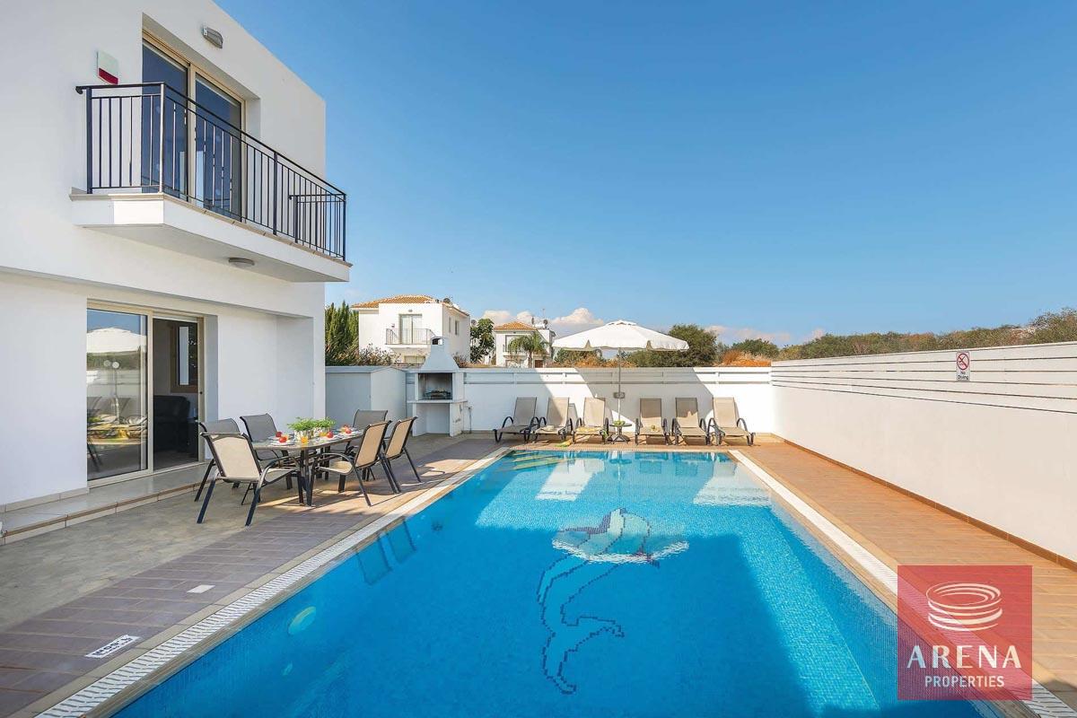 5-3-BED-VILLA-INPERNERA-6819