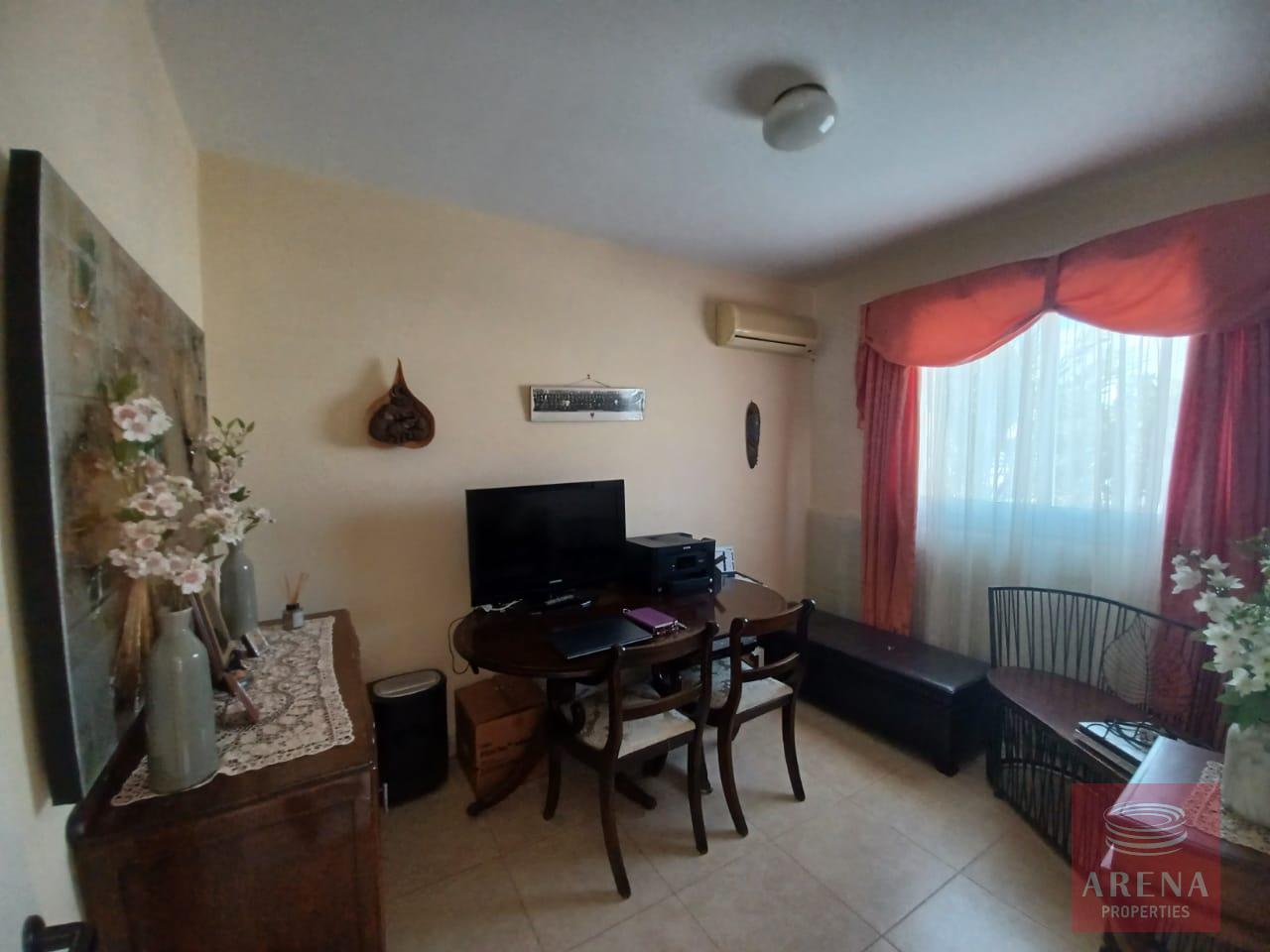 6-1-4-bed-house-ormidia-7322-2
