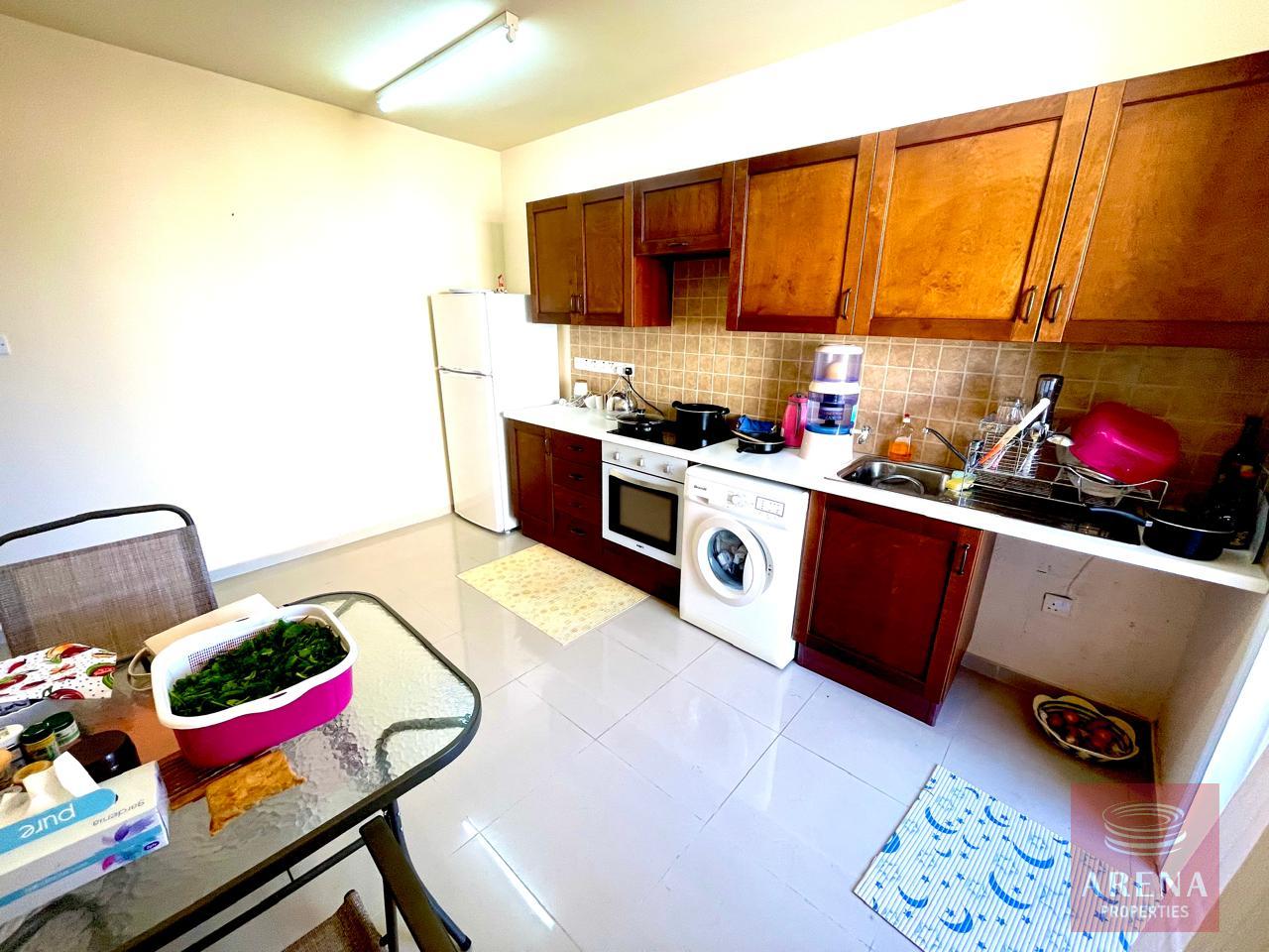 6-2-BED-APT-IN-LARNACA-8653-1