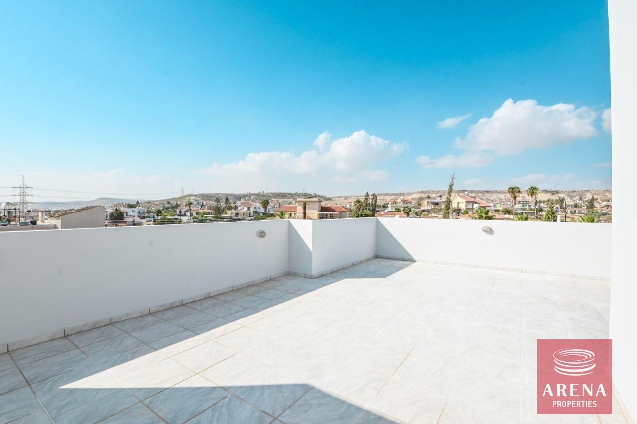 6-2-BED-APT-PYLA-7737