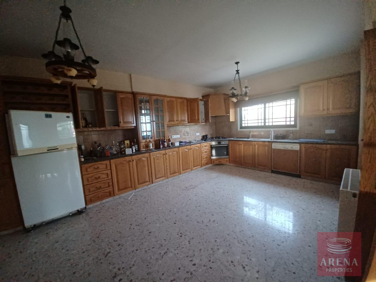 6-4-BED-VILLA-VRYSOULLES-7592-2