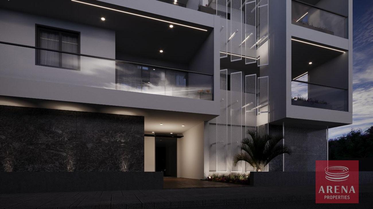 6-APTS-IN-KAMARES-7079