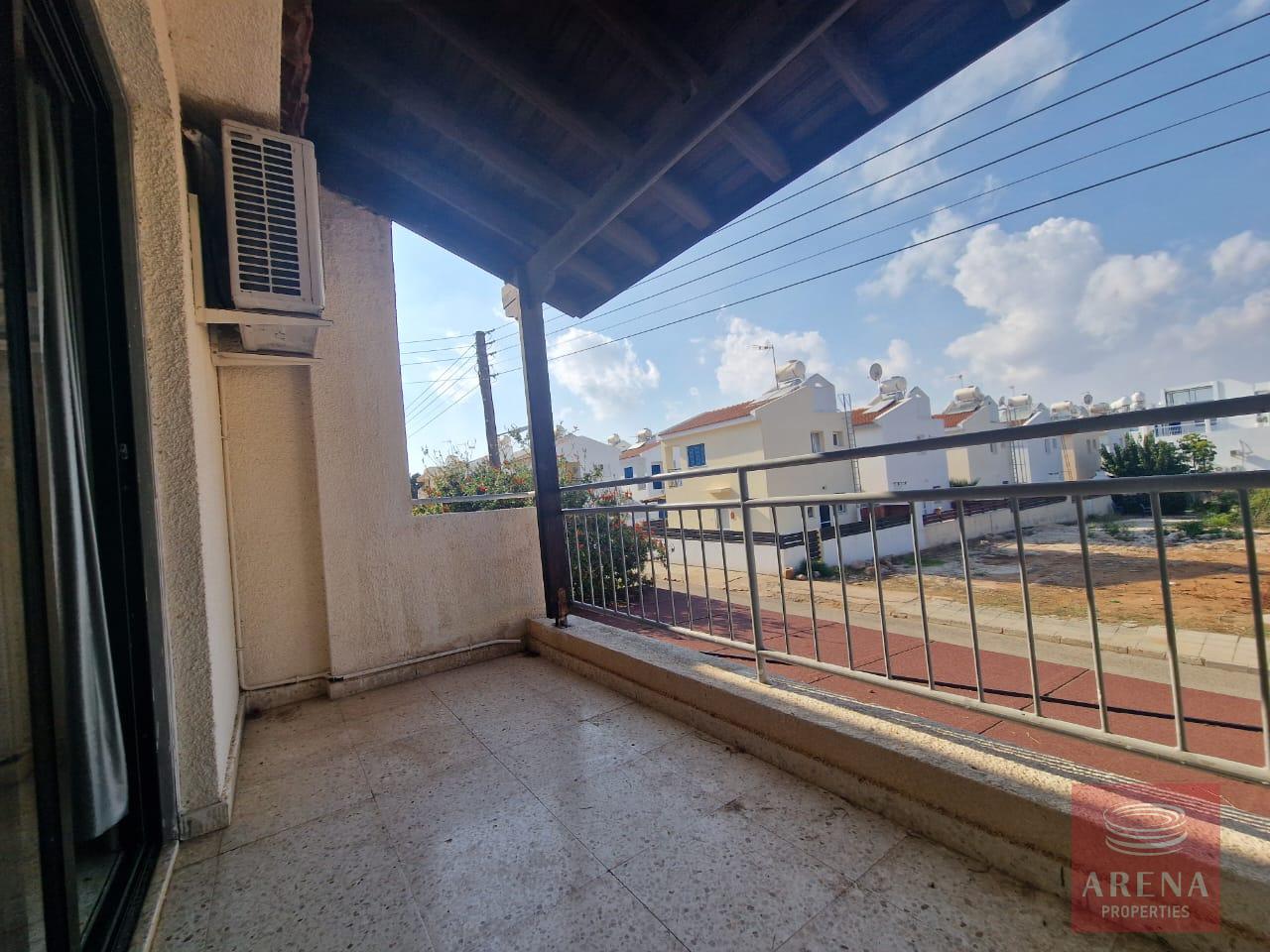 7-2-BED-APT-KAPPARIS-8817-1