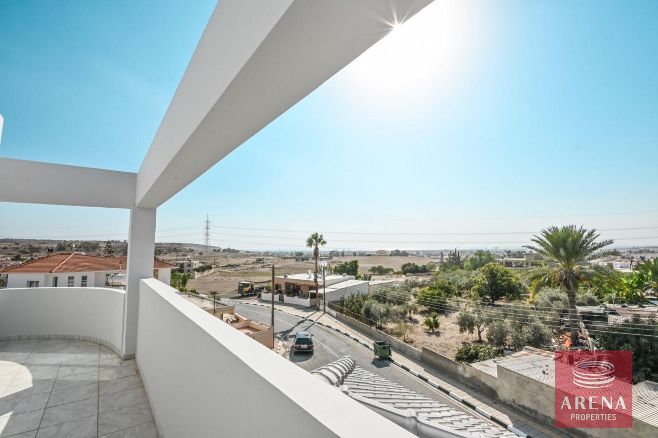 7-2-BED-APT-PYLA-7737