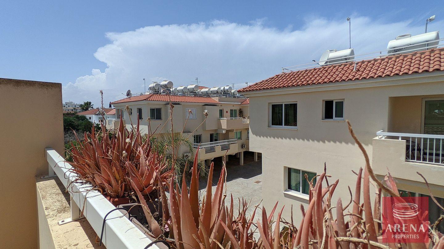 7-2-bed-apt-in-paralimni-7128