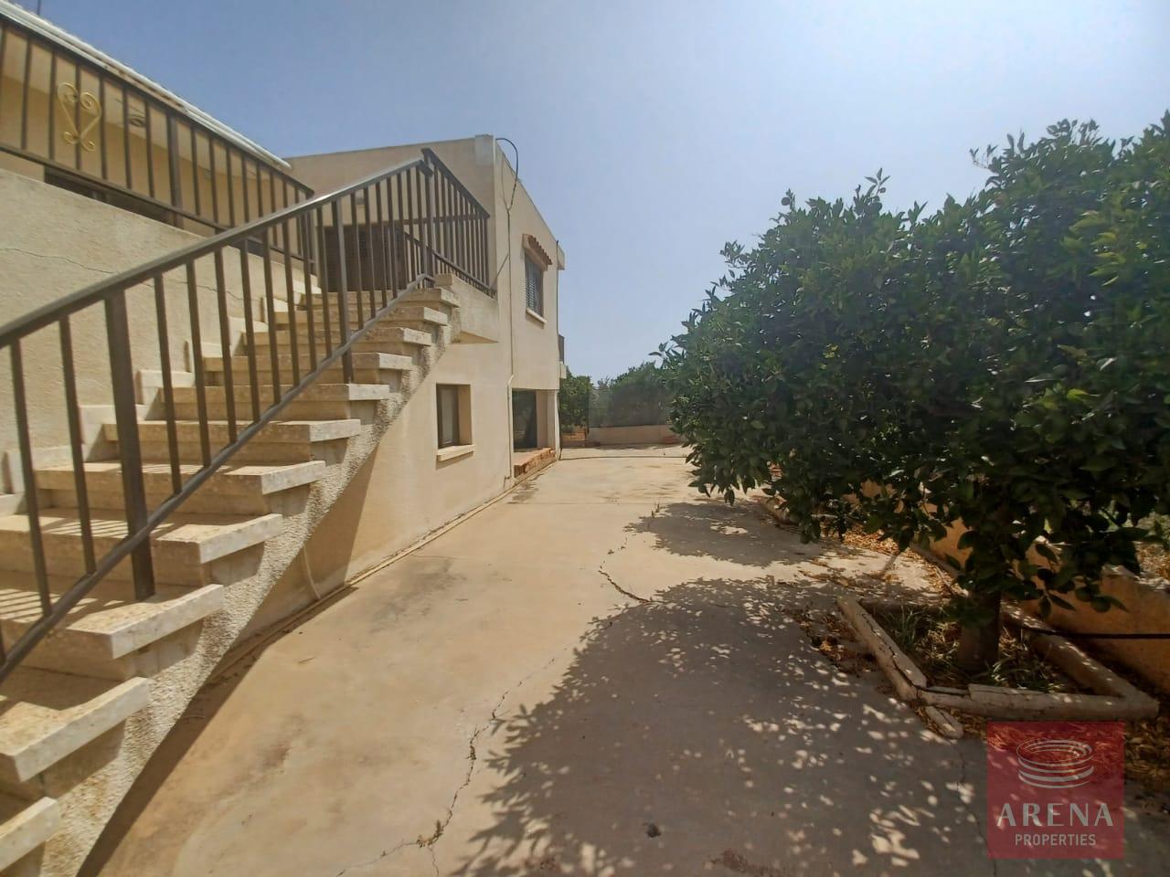 7-3-BED-HOUSE-IN-DERYNIA-7162-2