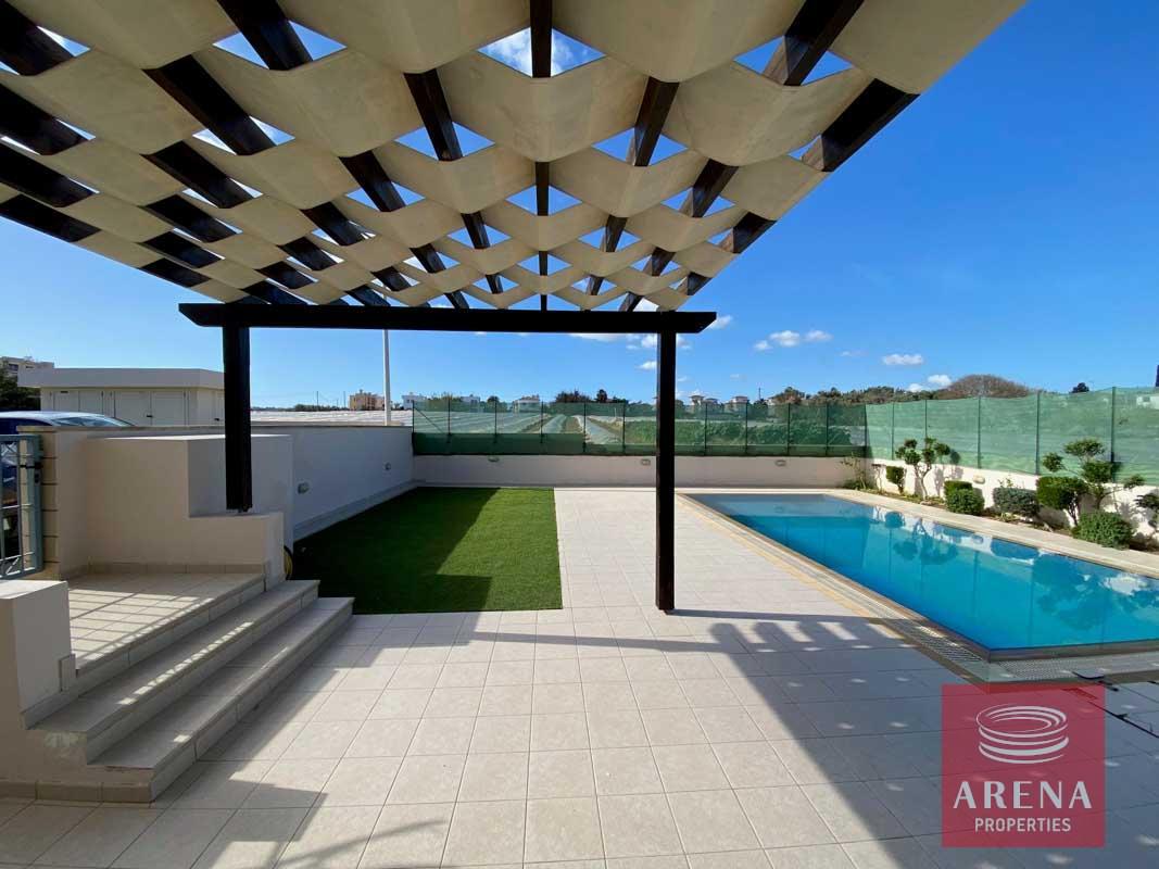 7-4-BED-VILLA-IN-AYIA-TRIADA-5779-2