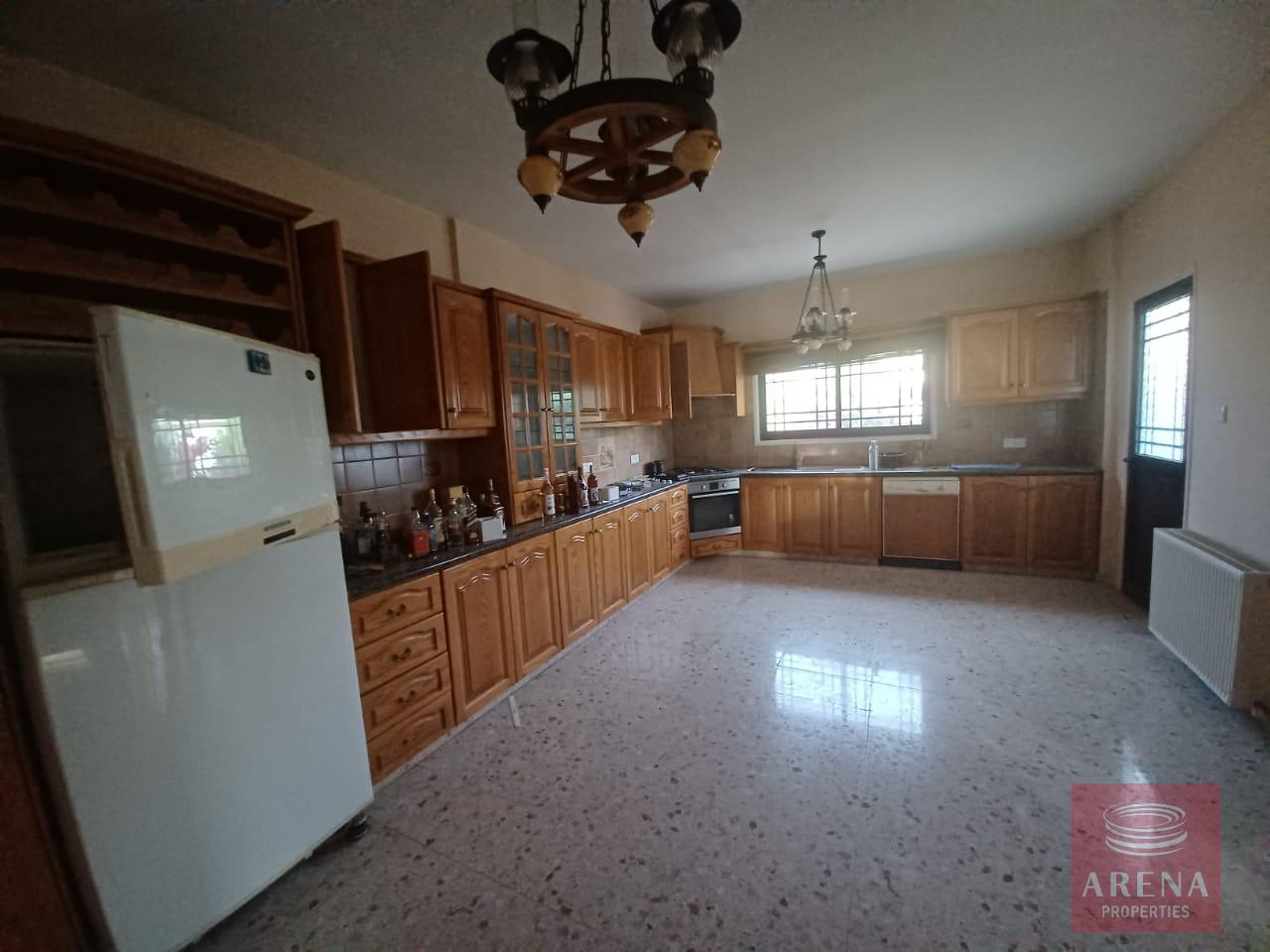 7-4-BED-VILLA-VRYSOULLES-7592-2