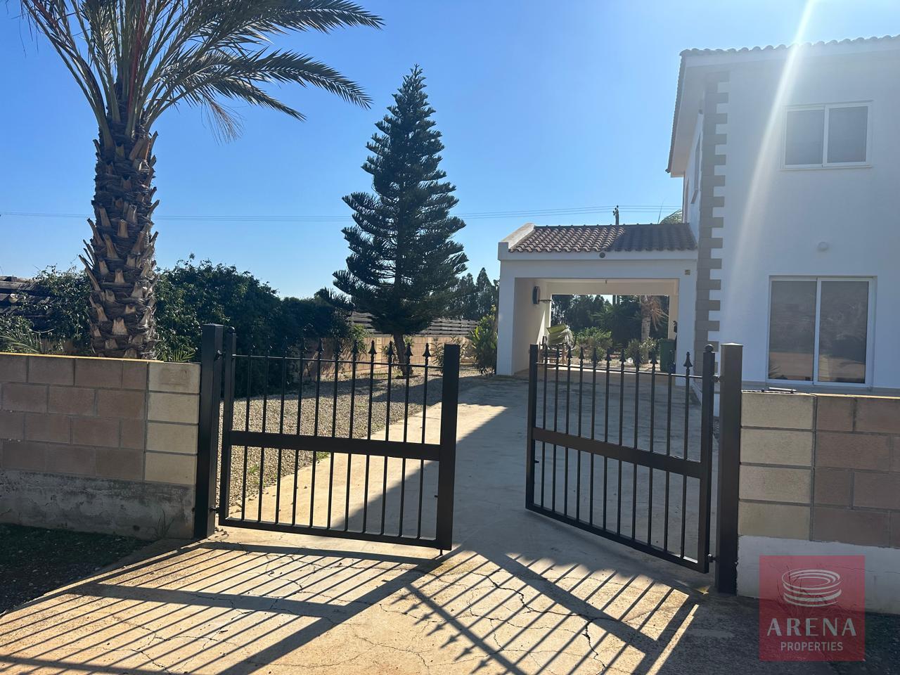 7-VILLA-FOR-RENT-IN-LIOPETRI-9223-1