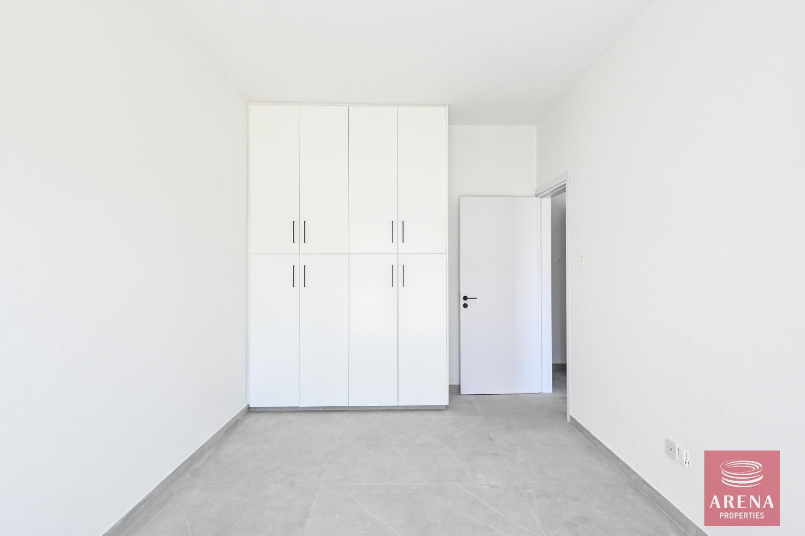 8-1-BED-APT-LIVADIA-7984-1