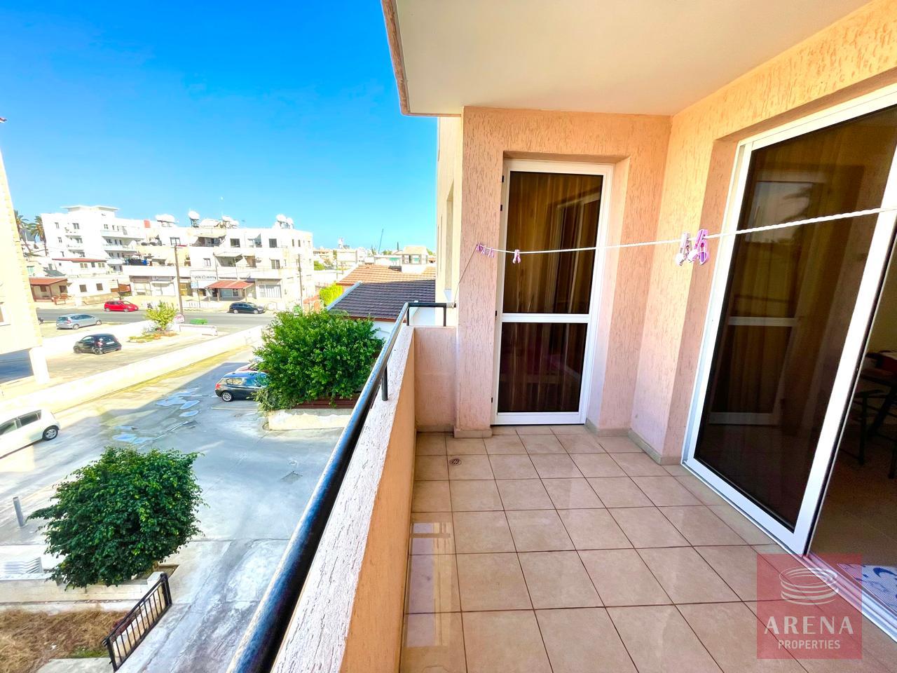 8-2-BED-APT-IN-LARNACA-8653-1