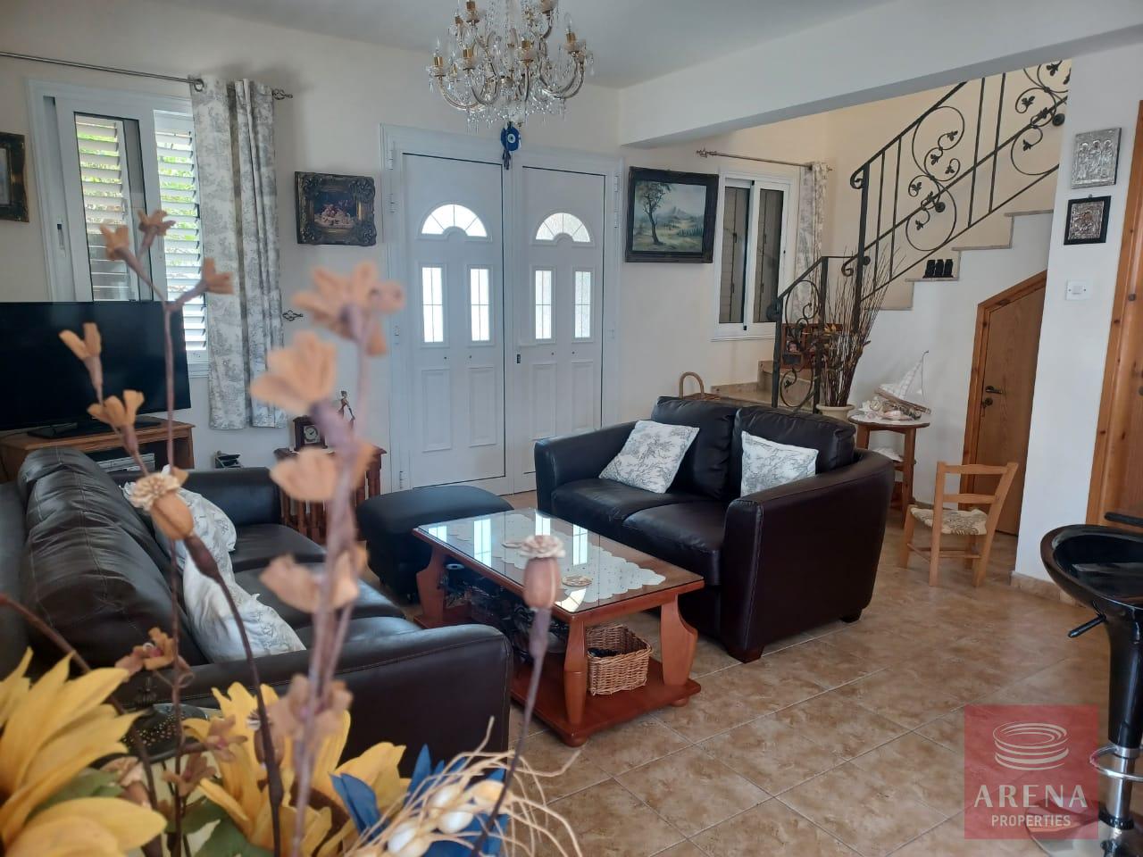 8-3-BED-VILLA-IN-AVGOROU-7036-1