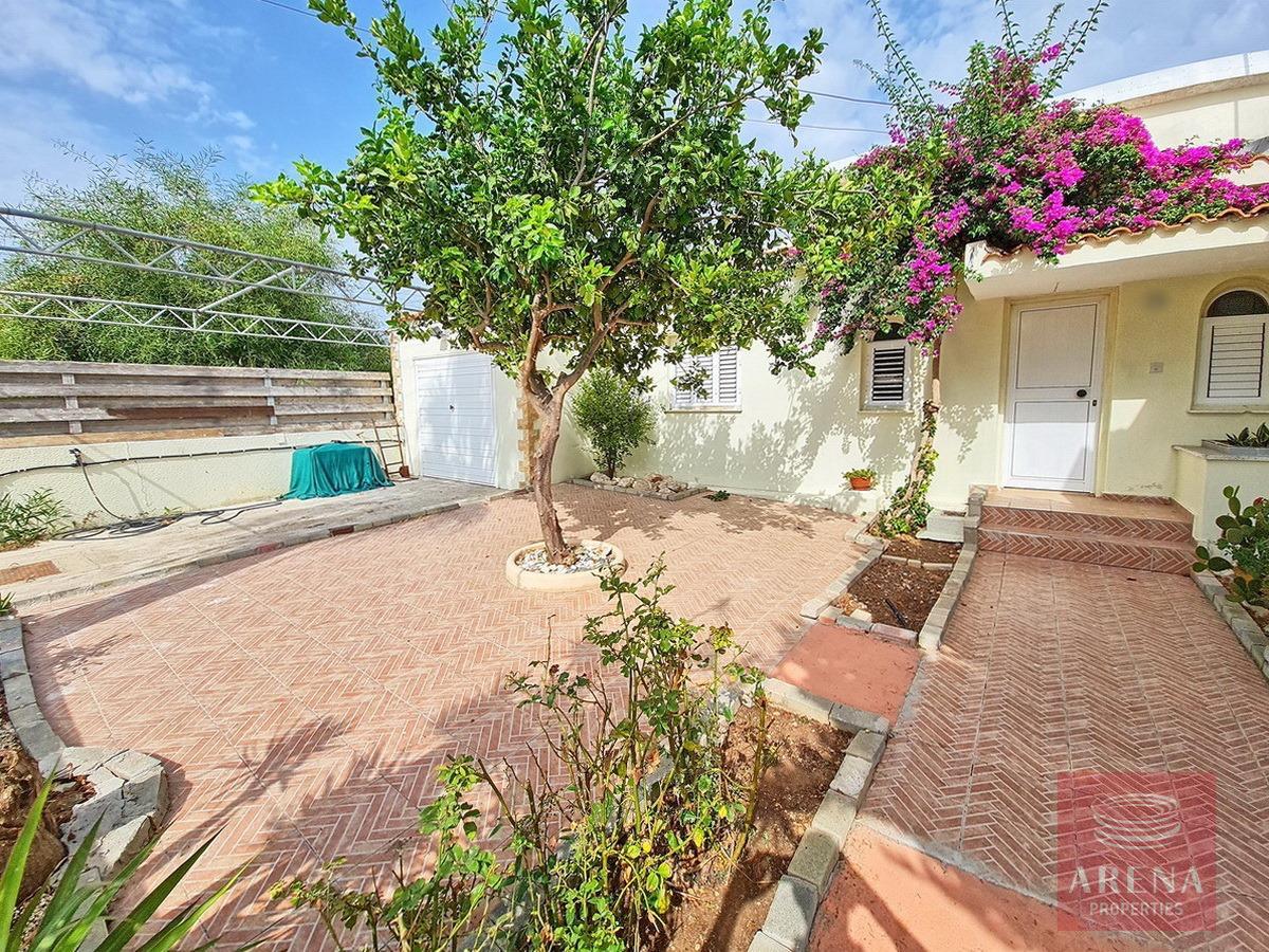 8-4-BED-BUNGALOW-PARALIMNI-8979-1