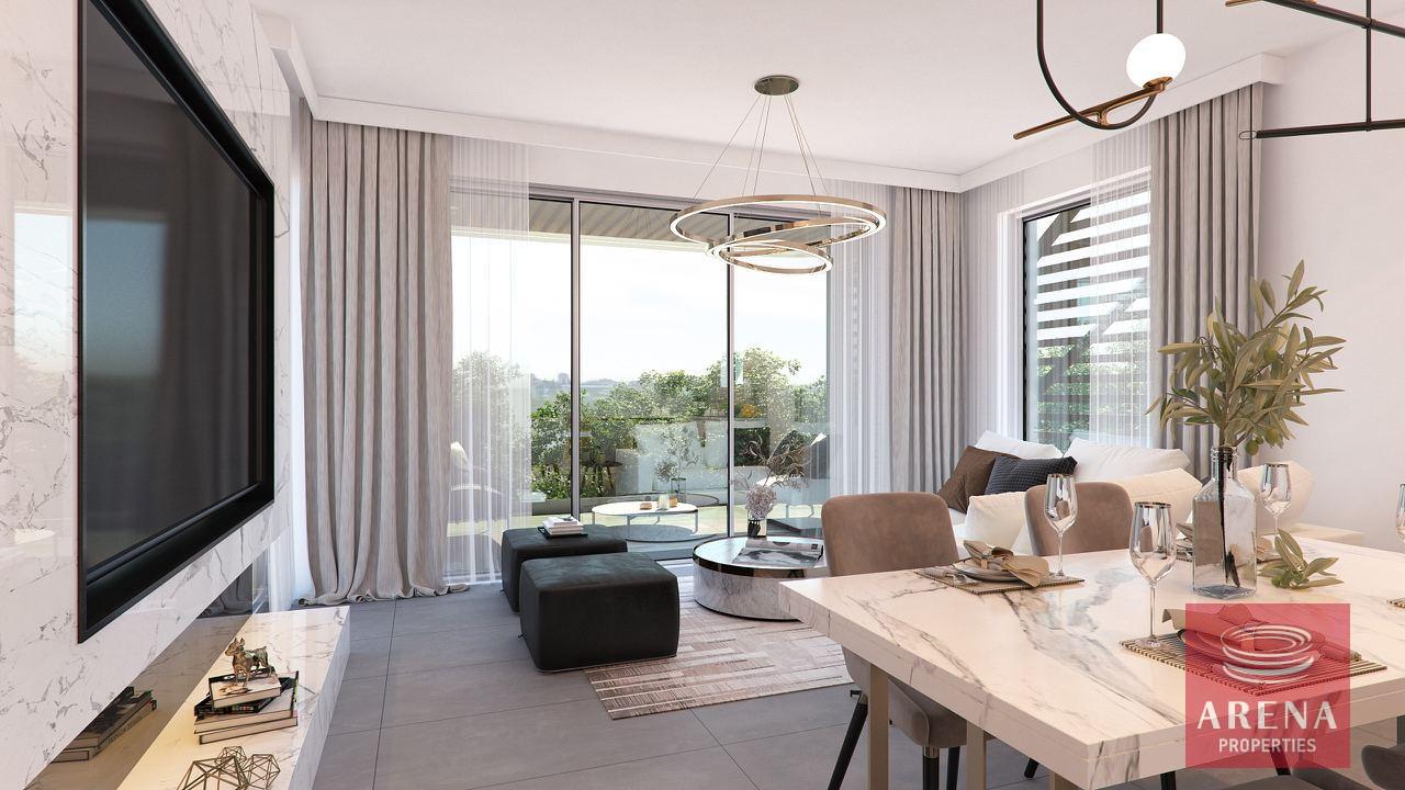 8-APTS-IN-LARNACA-8939