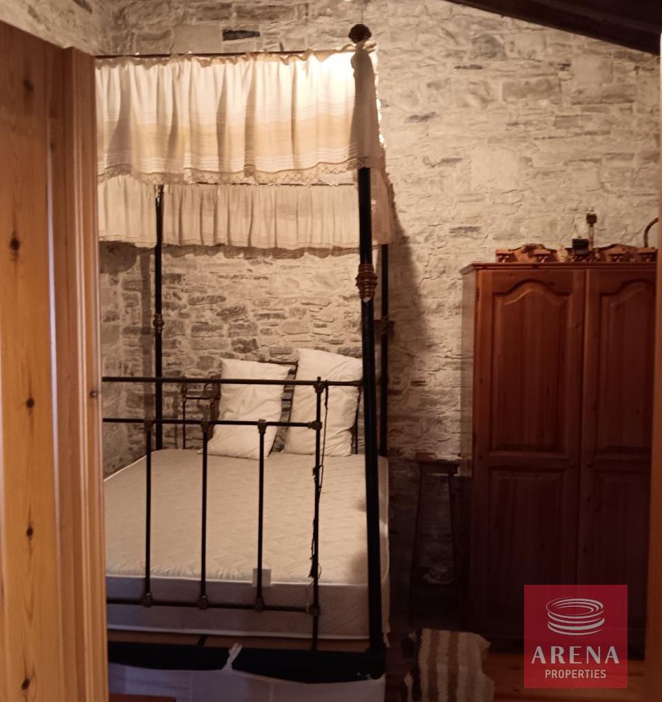 8-HOUSE-IN-LEFKARA-8219