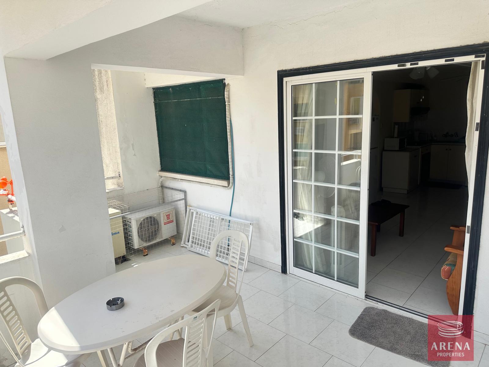 9-apt-in-makenzy-8144