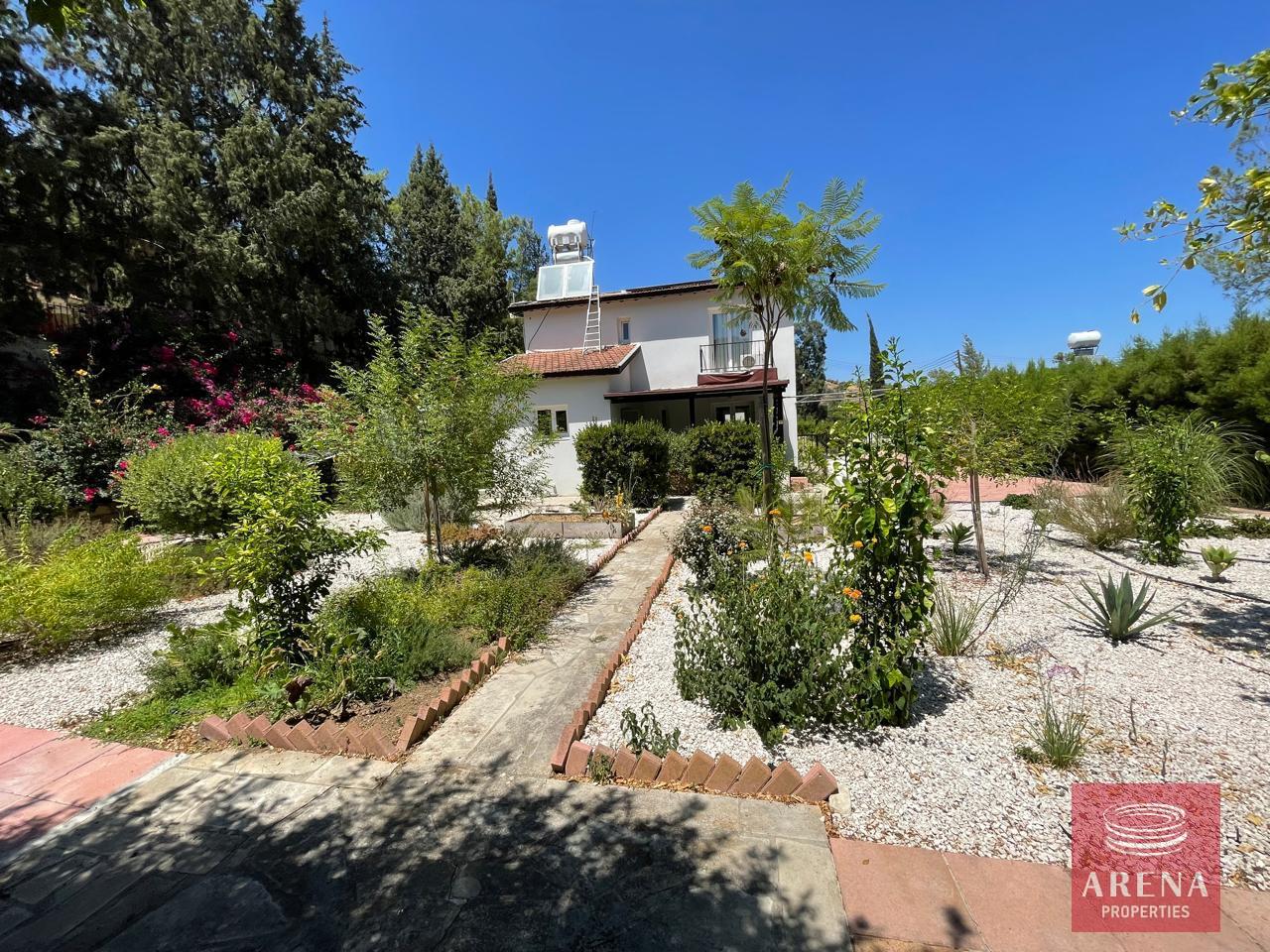 9-house-in-mosfiloti-8400