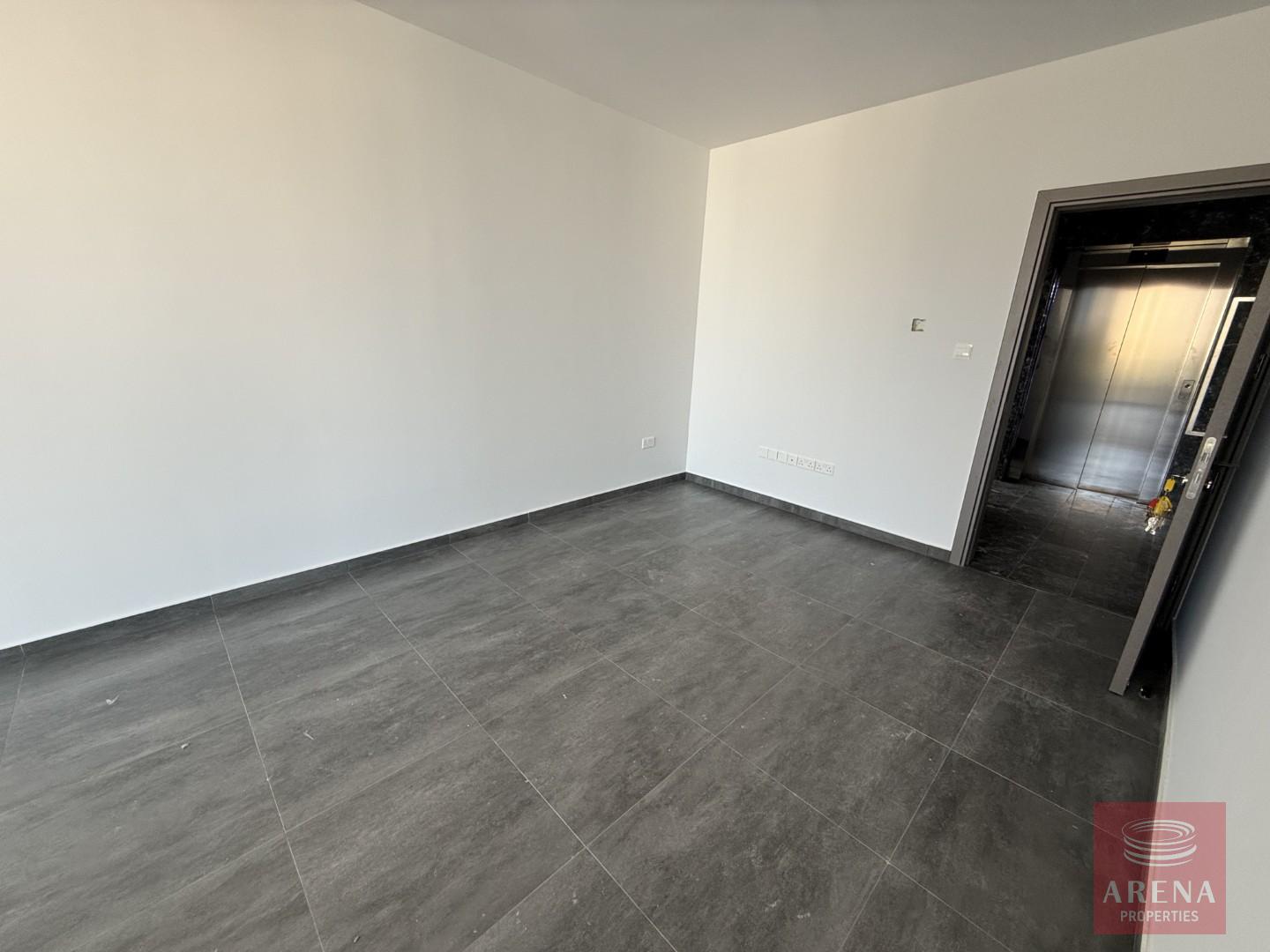 APARTMENT-501-id-9163-4-1