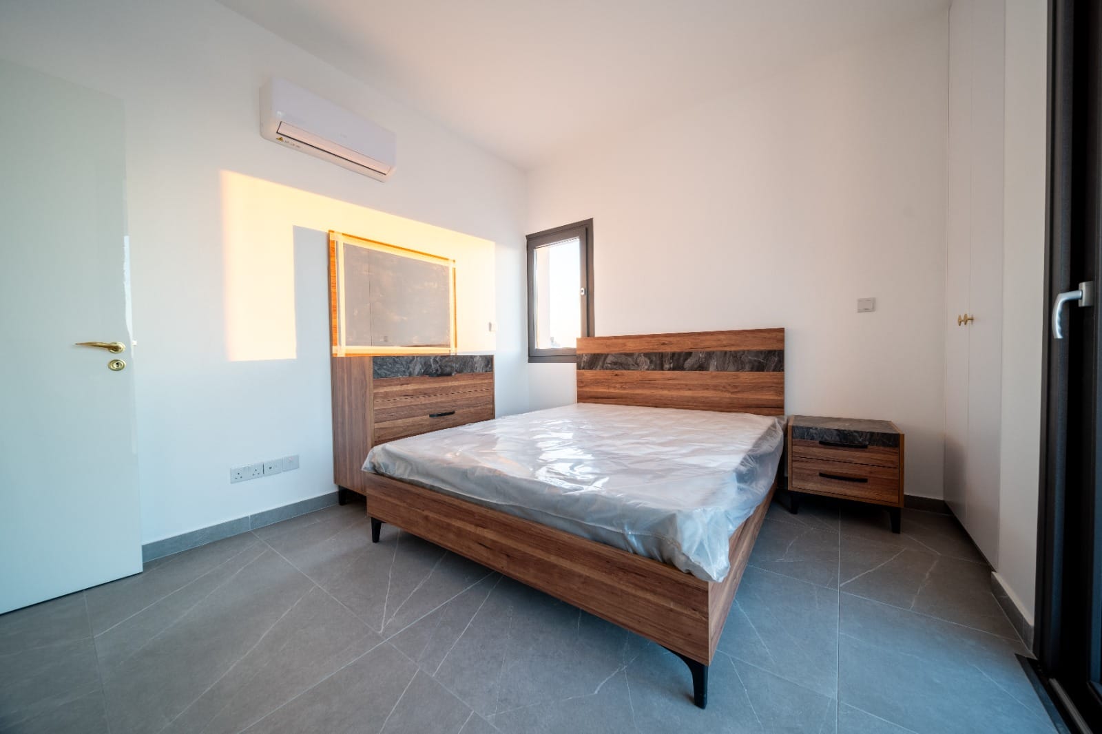 1-2-BED-PENTHOUSE-LARNACA-10425-11