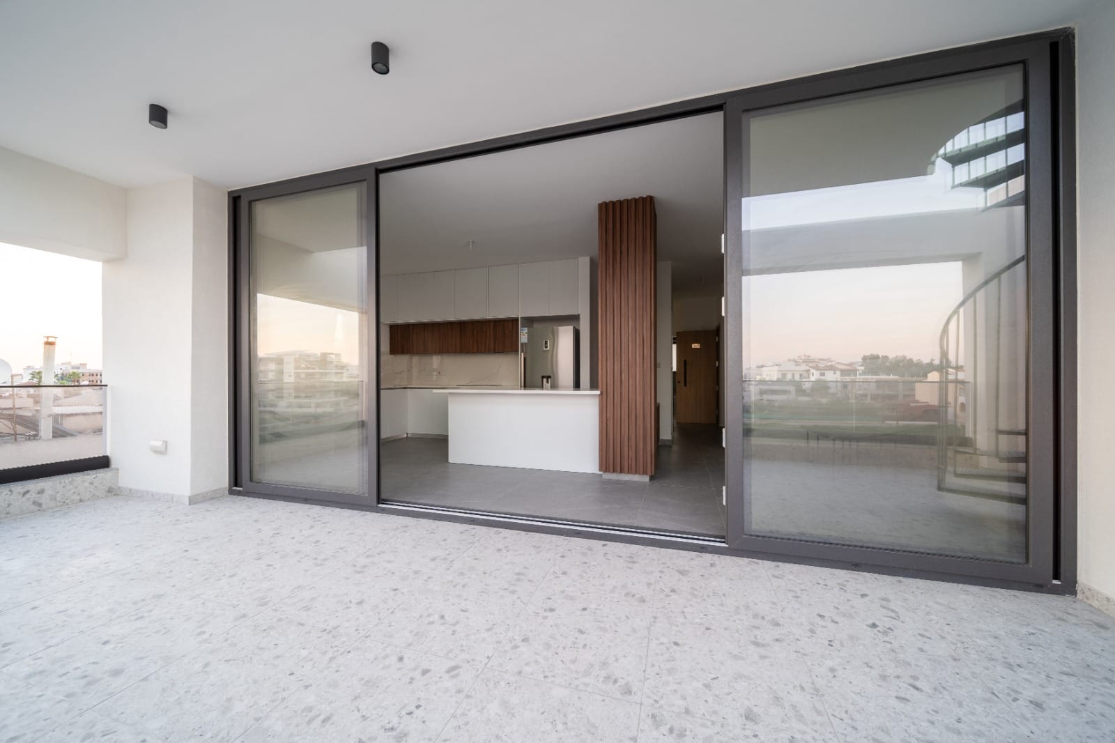 1-2-BED-PENTHOUSE-LARNACA-10425-6