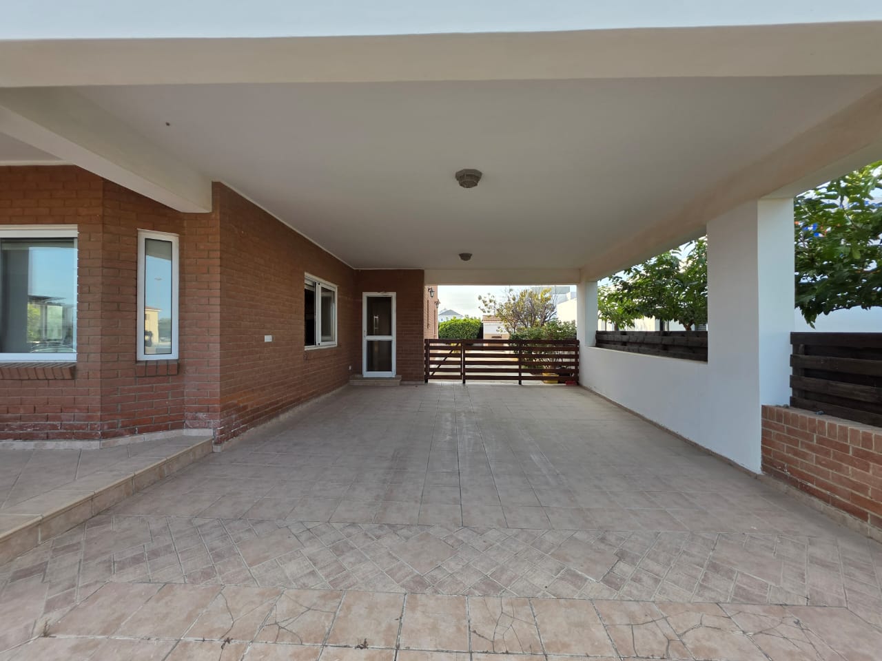 1-4-bed-villa-kiti-10153-2