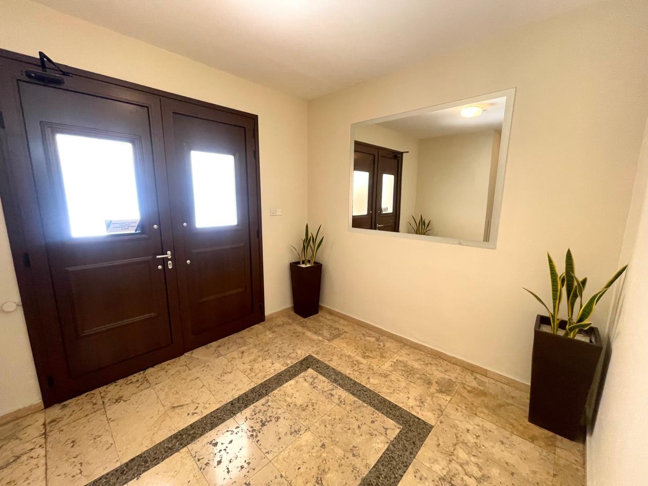 1-APT-IN-FANEROMENI-9875-28