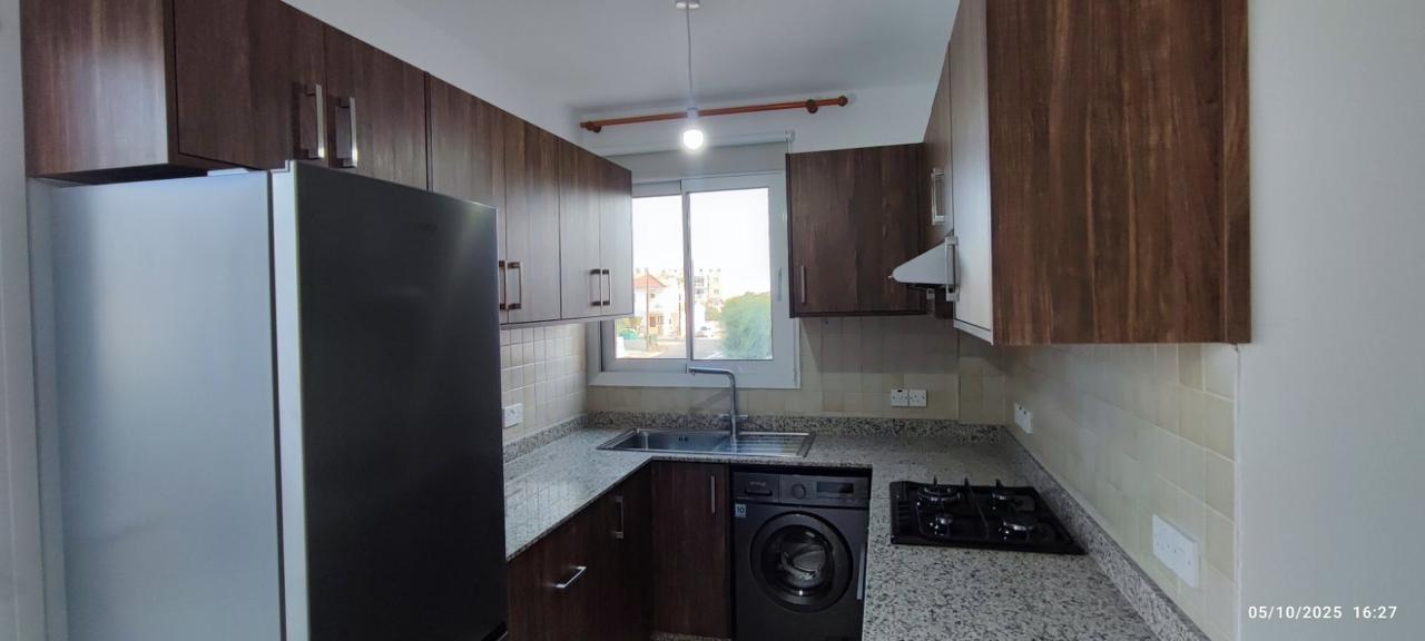 1-APT-RENT-DERYNIA-10417-4