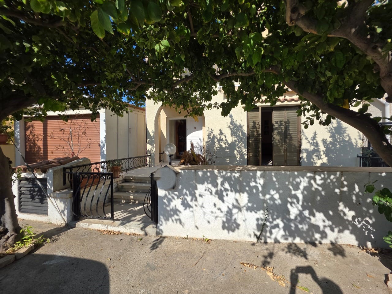 1-HOUSE-IN-FANEROMENI-9969-32-1