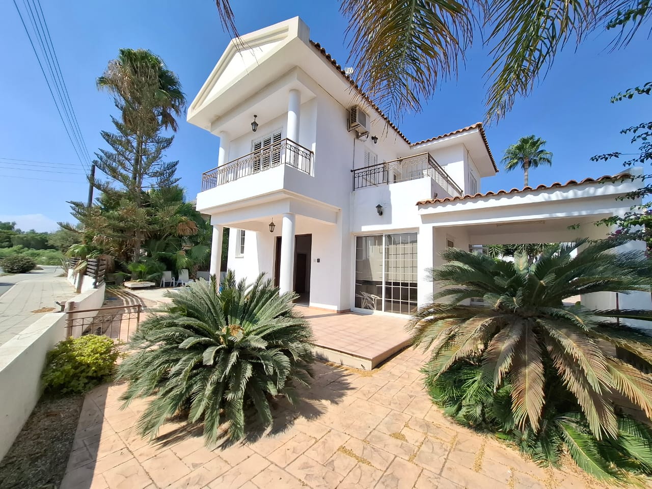 1-VILLA-DEKELIA-10098-2-1