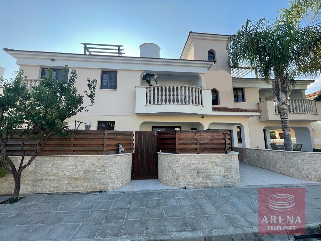 1-ground-floor-apartment-in-kiti-6548