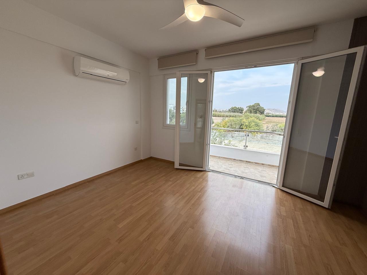 1-villa-livadia-10387-24