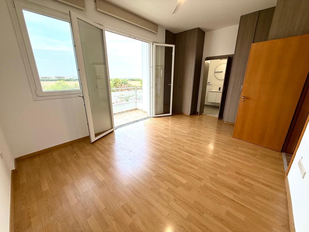 1-villa-livadia-10387-26