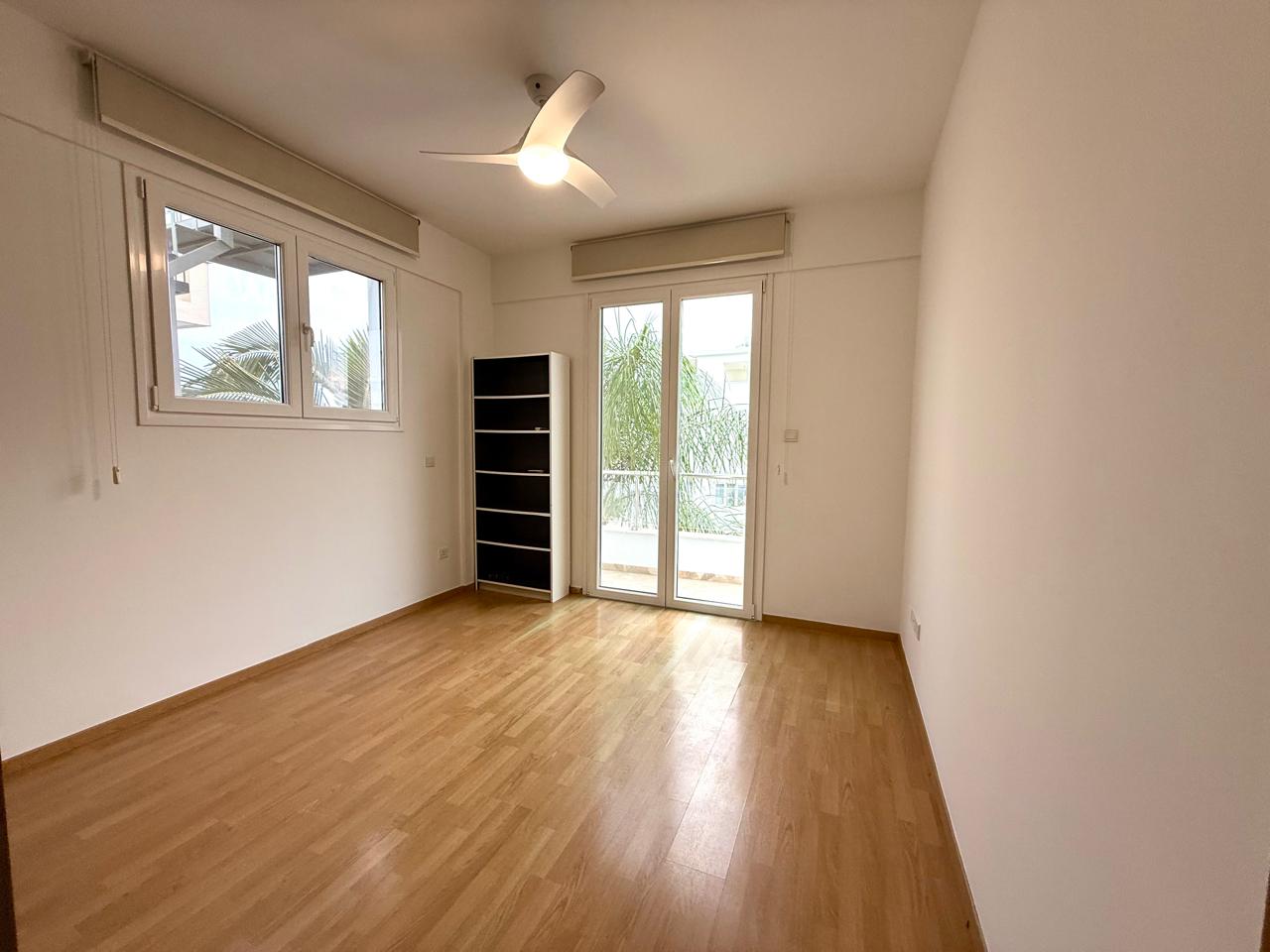 1-villa-livadia-10387-37