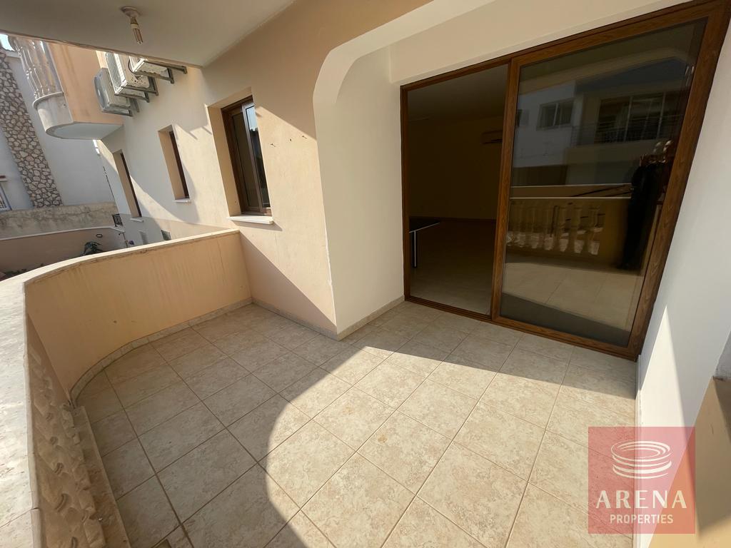 10-ground-floor-apartment-in-kiti-6548