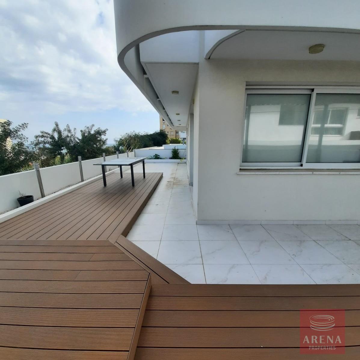 15-GF-APT-IN-MAKENZY-6127