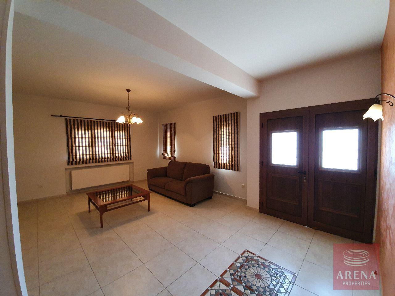 17-5-BED-VILLA-KITI-8125