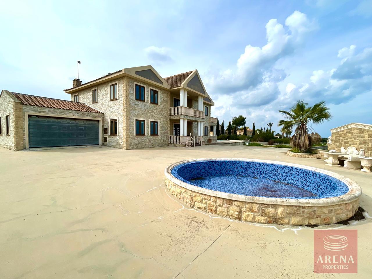 2-VILLA-IN-PROTARAS-9236-5