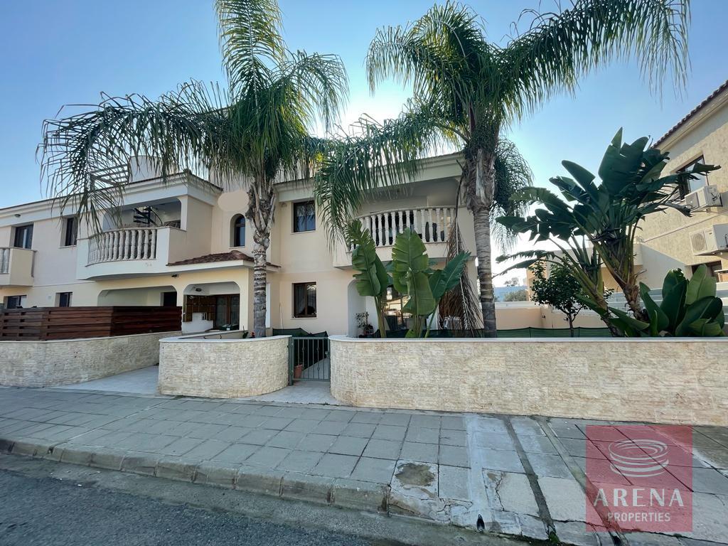 2-ground-floor-apartment-in-kiti-6548