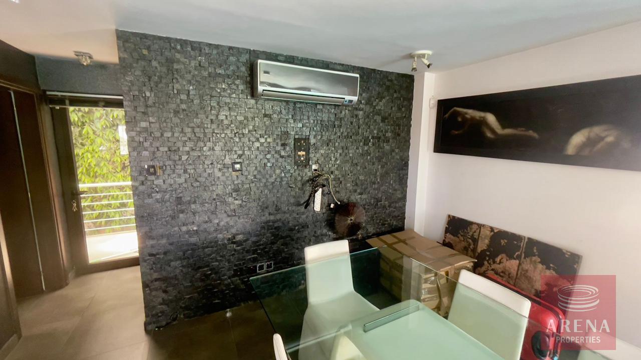 23-4-BED-VILLA-ARADIPPOU-8378-6