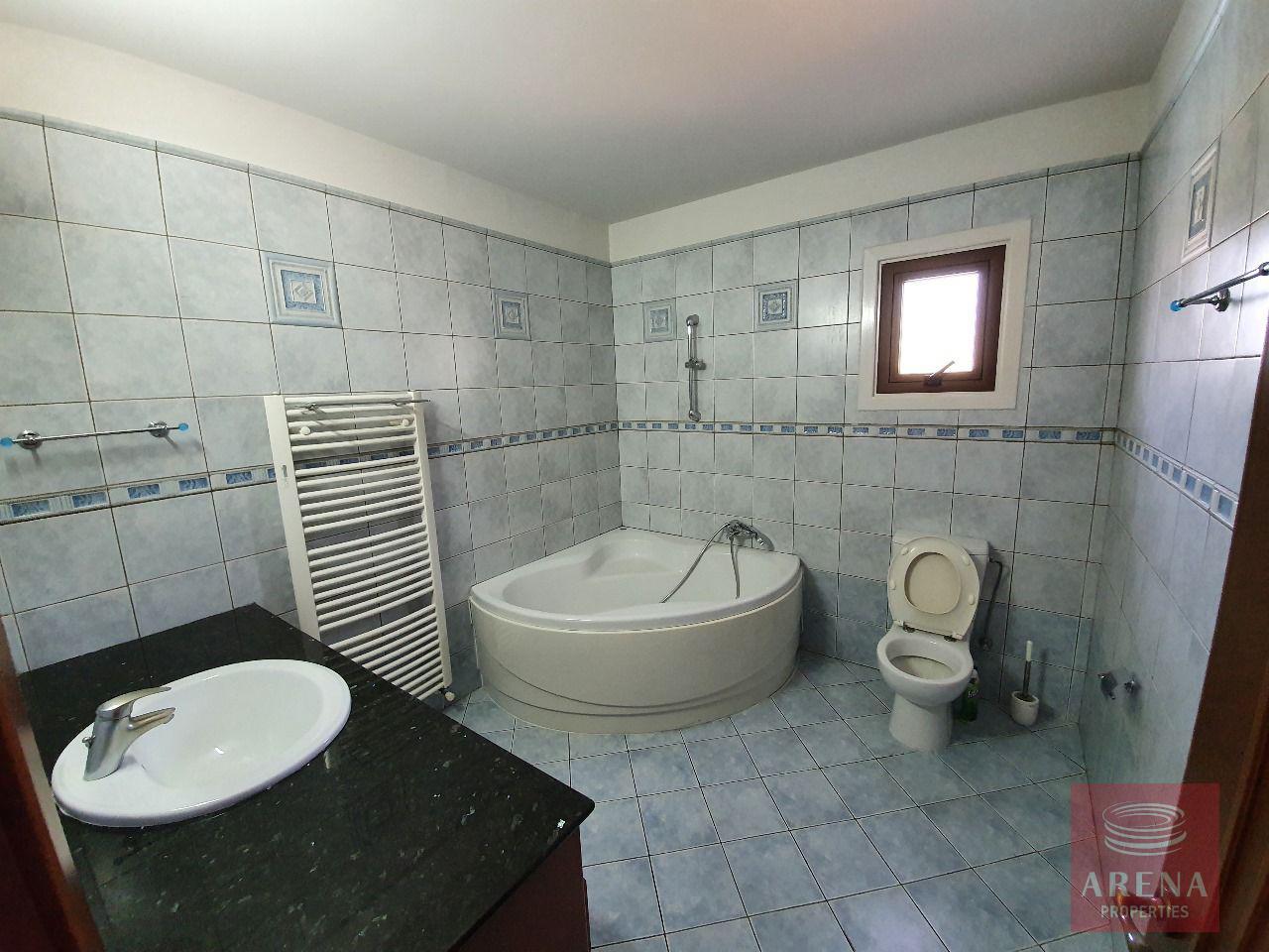 27-5-BED-VILLA-KITI-8125