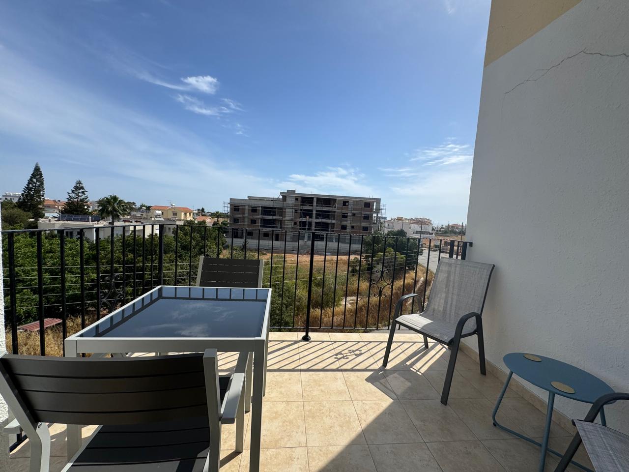 1-1-BED-APT-DERYNIA-9566-1