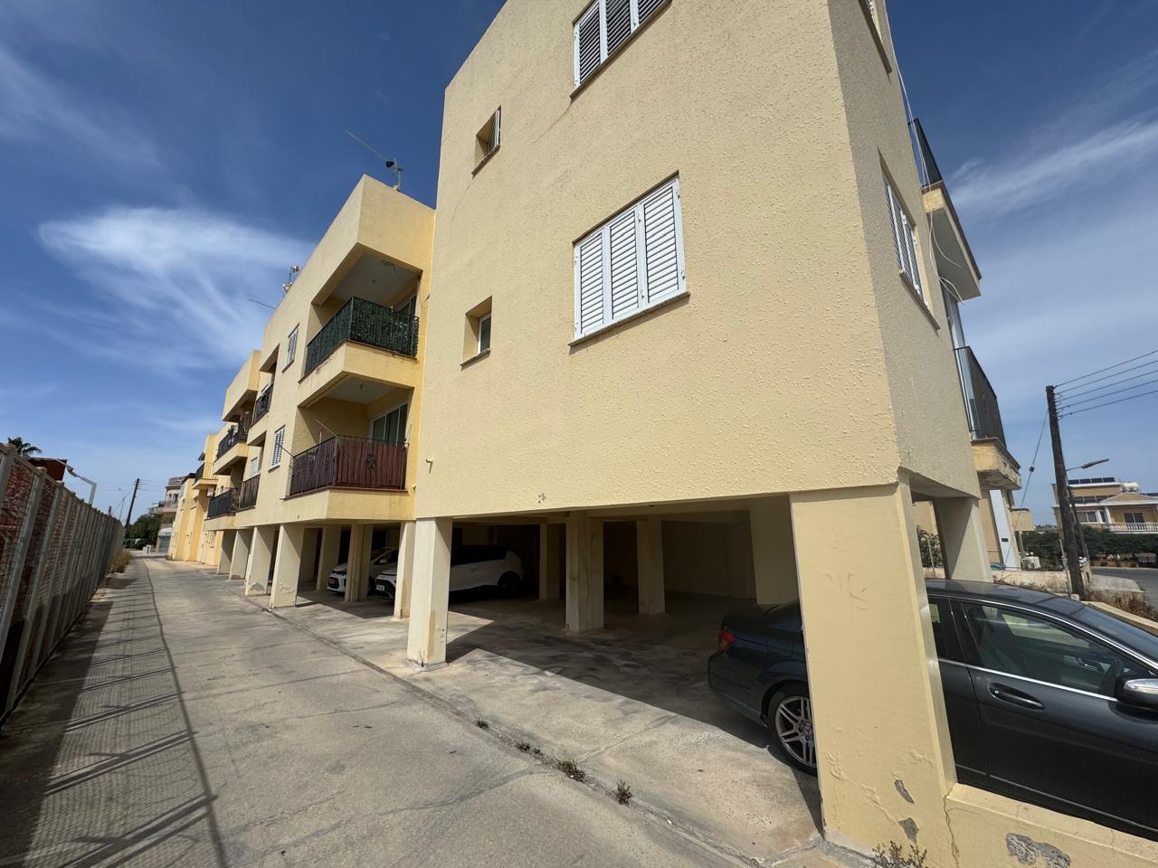 1-1-BED-APT-DERYNIA-9566-2