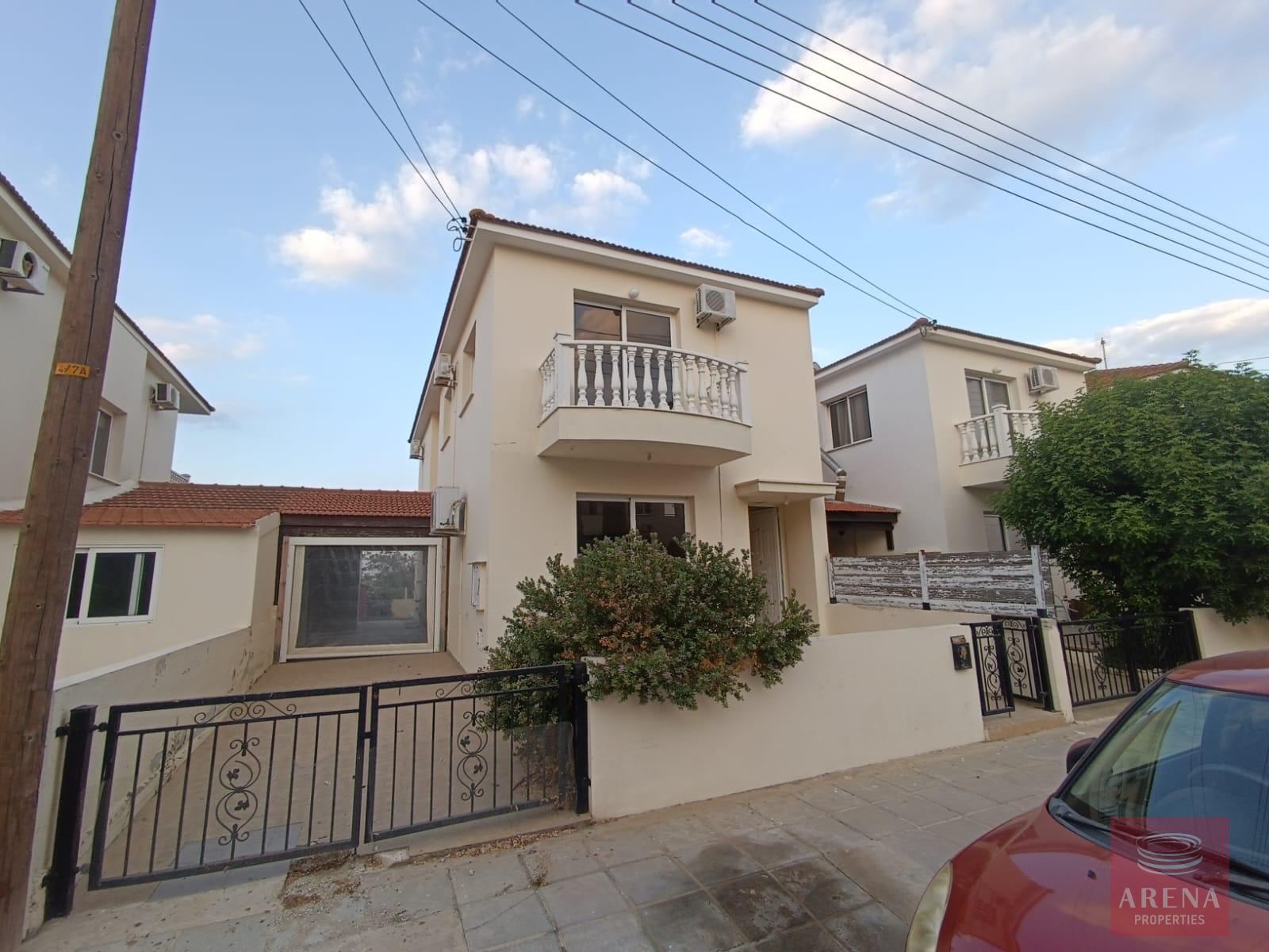 1-3-BED-VILLA-IN-PERVOLIA-8466