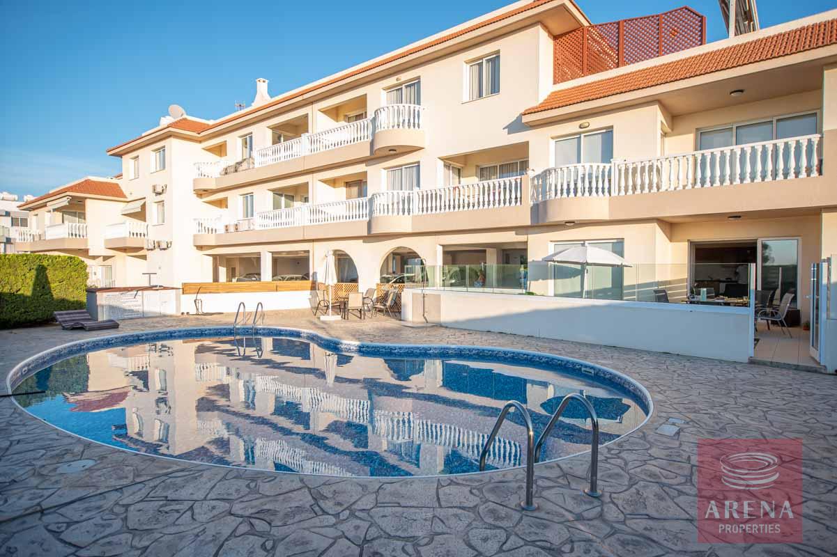 1-apt-for-rent-derynia