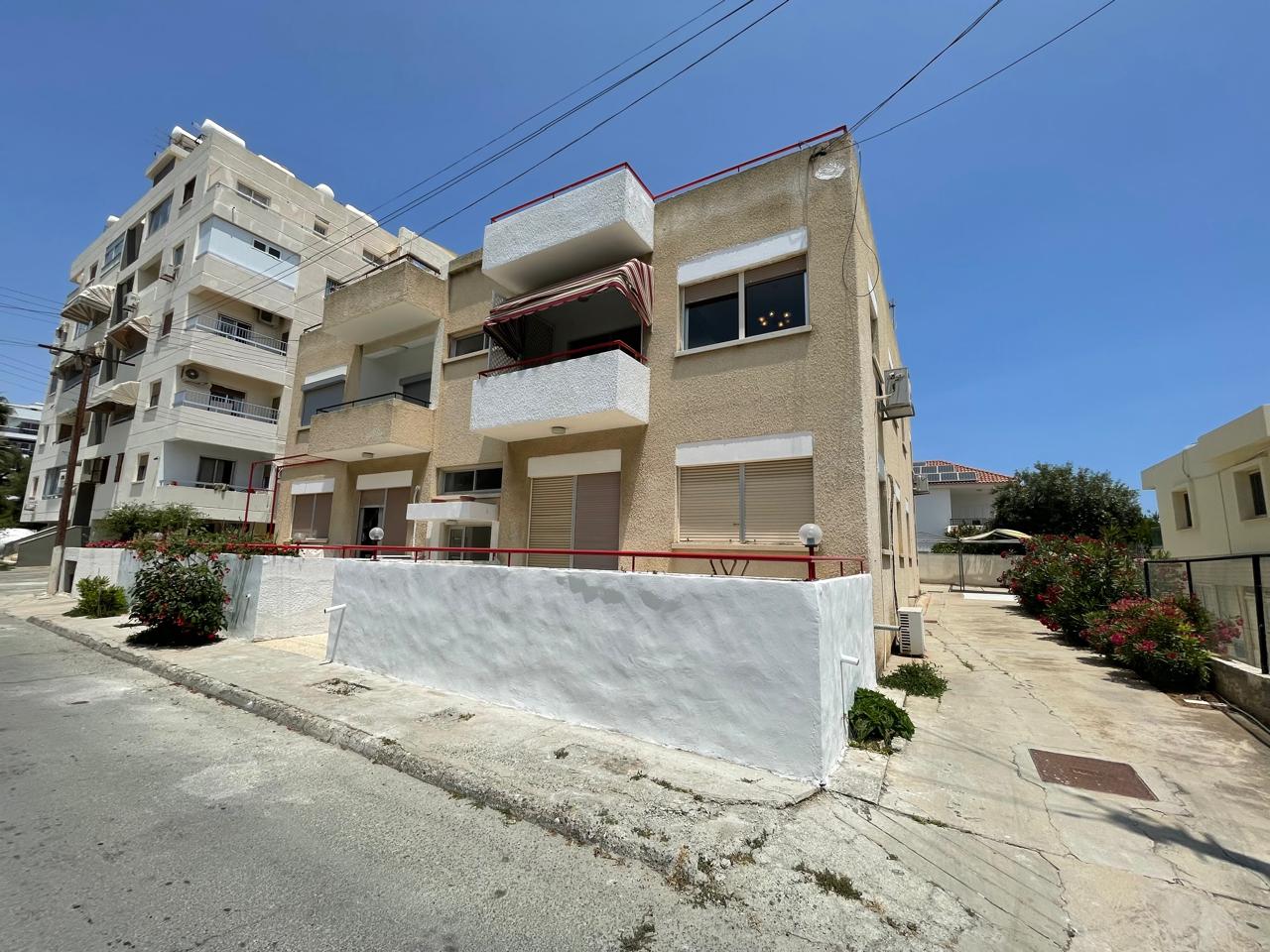 1-apt-in-larnaca-10170-11