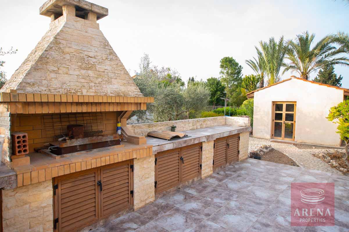 14-5-bed-villa-in-Pervolia-6045