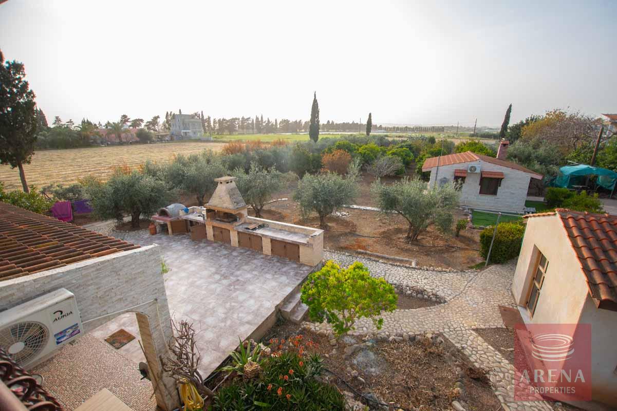 19-5-bed-villa-in-Pervolia-6045