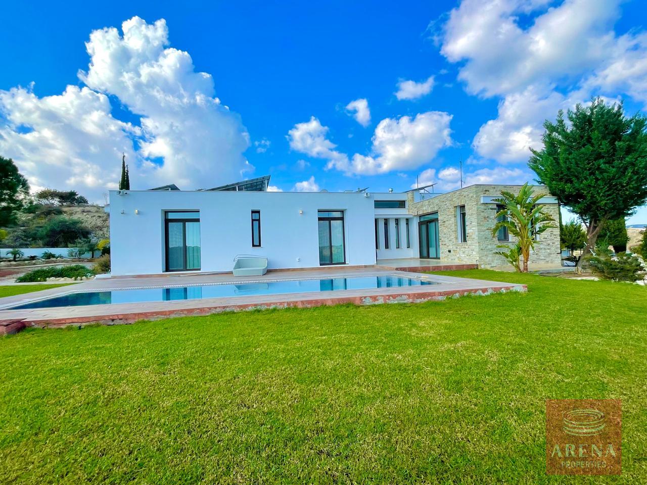 2-BUNGALOW-IN-SKARINOU-8892